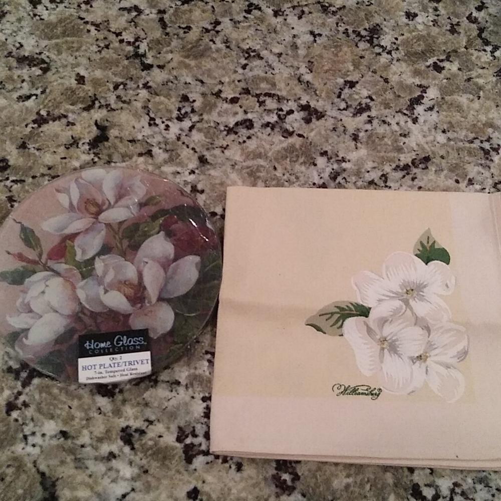 2 Magnolia Glass Trivets 1 Magnolia Towel